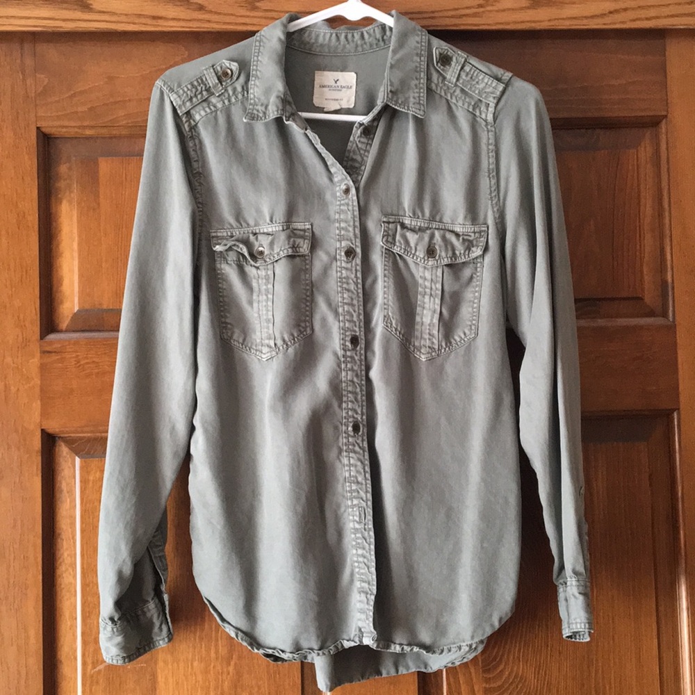 American Eagle Boyfriend Button Up